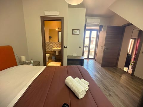 Memory foam beds, desk, laptop workspace, soundproofing