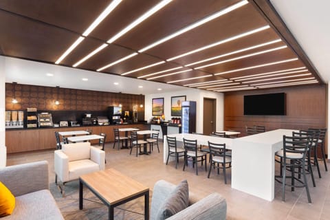 Free daily self-serve breakfast