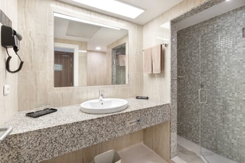 Single Room, Balcony, Sea View | Bathroom | Shower, eco-friendly toiletries, hair dryer, towels