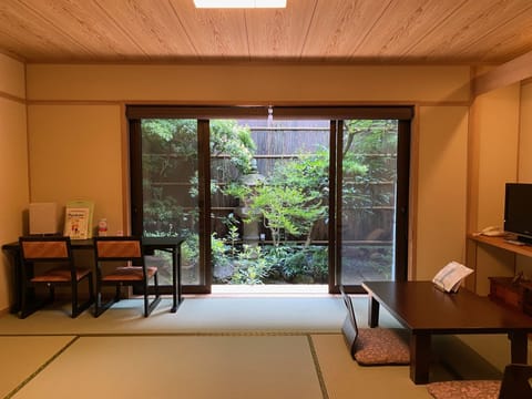 Superior Twin Room | In-room safe, individually decorated, desk, iron/ironing board