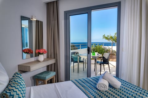 Basic Apartment | In-room safe, individually decorated, individually furnished