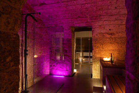 Sauna, hot tub, steam room, massages