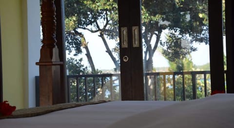 Premium bedding, in-room safe, desk, rollaway beds