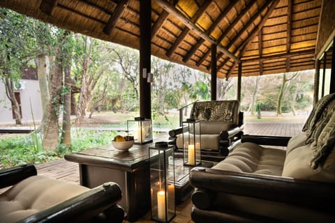 Luxury Suite | Terrace/patio
