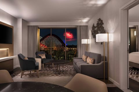 Suite, 1 Bedroom, Balcony, Theme Park View | Egyptian cotton sheets, premium bedding, down comforters, pillowtop beds