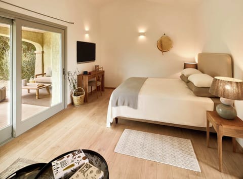 Superior Double or Twin Room, 1 Bedroom, Garden View | Premium bedding, down comforters, in-room safe, individually decorated