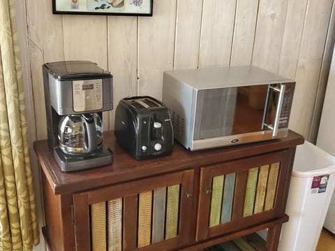 Room | Coffee and/or coffee maker