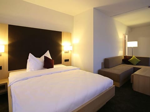 Superior Room | In-room safe, desk, free WiFi, alarm clocks