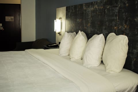 Desk, rollaway beds, bed sheets, wheelchair access