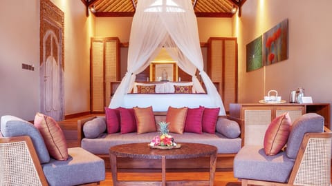 Signature Pool Suite and Meditation Pavilion | Premium bedding, in-room safe, soundproofing, iron/ironing board