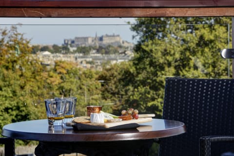 Breakfast, lunch, dinner served; British cuisine, garden views 