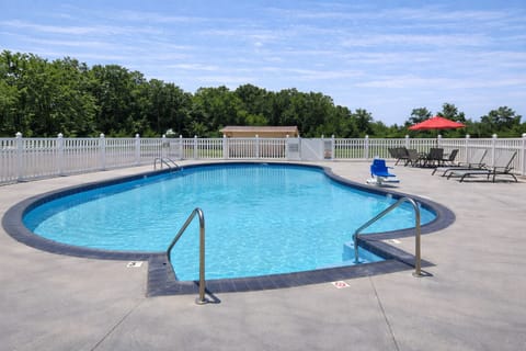 Seasonal outdoor pool