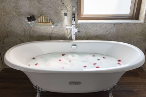 Superior Room, 1 Double Bed, Non Smoking | Premium bedding, in-room safe, individually decorated