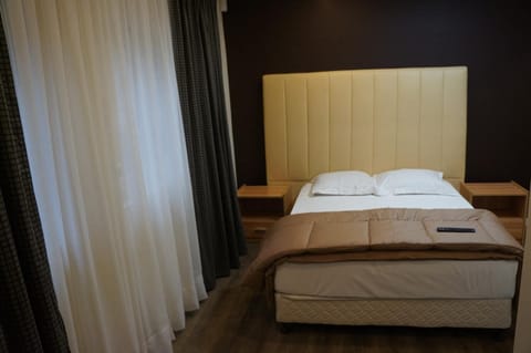 Cribs/infant beds, free WiFi