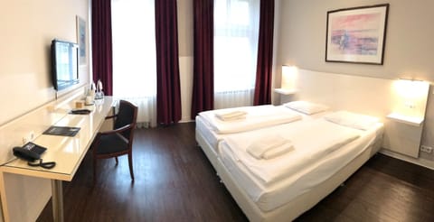 Superior Double Room | Pillowtop beds, in-room safe, individually furnished, desk