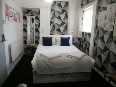 Double Room, Ensuite ( 2)
