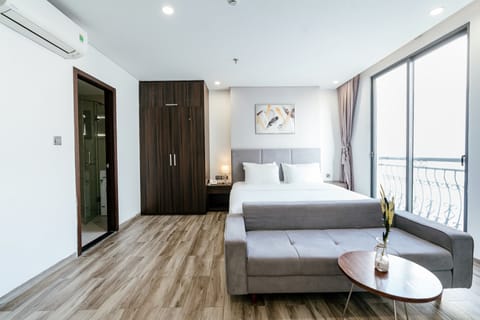 Deluxe Apartment, 1 Bedroom | Premium bedding, memory foam beds, minibar, blackout drapes