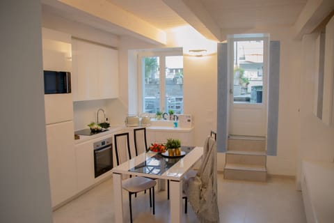 Apartment, 2 Bedrooms | In-room dining