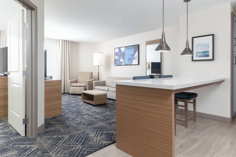1 bedroom, desk, laptop workspace, blackout drapes