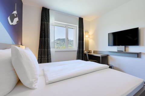 In-room safe, blackout drapes, free WiFi, bed sheets