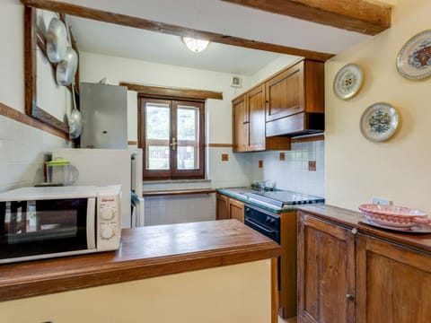 House | Private kitchen | Highchair