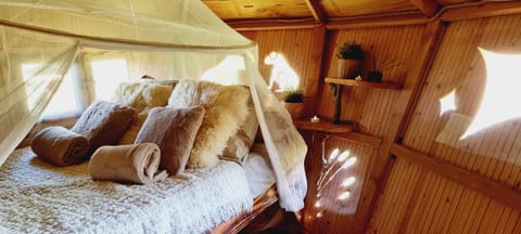 Cabin, Ensuite, River View (Cabane Au fil de l'eau)