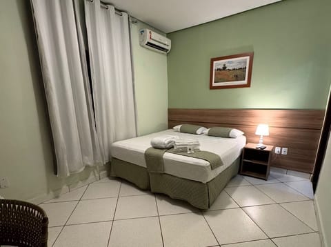 Double Room | Minibar, WiFi (free), bed sheets
