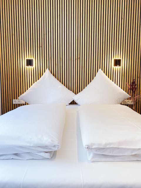 Double Room | Minibar, in-room safe, desk, blackout drapes