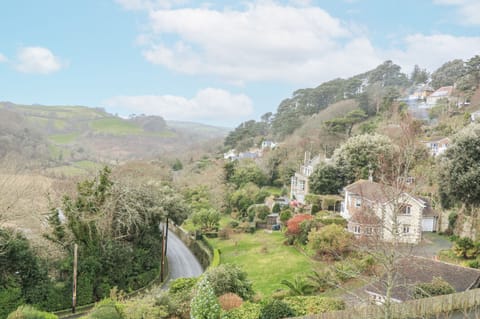 Cottage | Property grounds