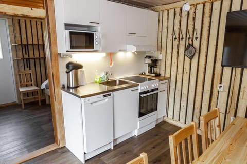 Cabin, Annex Building | Private kitchen | Full-size fridge, microwave, oven, stovetop