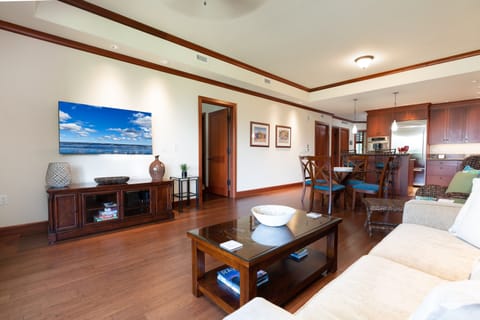 Condo, 2 Bedrooms | Living room | Smart TV