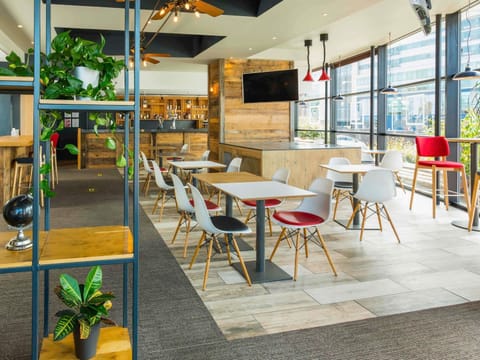 Daily English breakfast (GBP 11.50 per person)