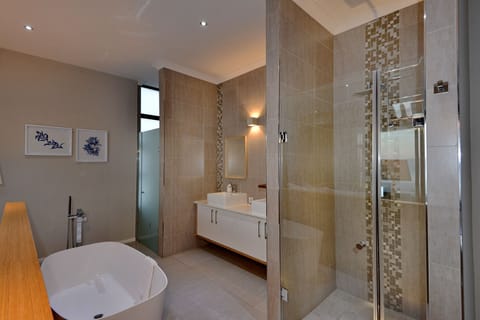 Executive Room | Bathroom