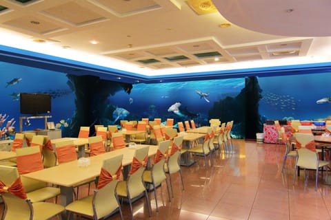 Free daily local cuisine breakfast