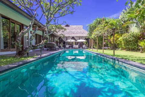 Villa (Multiple Bedrooms) | Property amenity