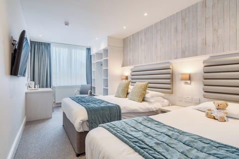 Iron/ironing board, free WiFi