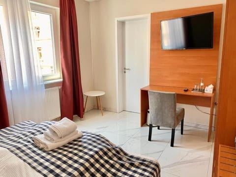 Standard Single Room | Desk, free WiFi, bed sheets