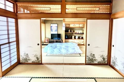 Suite, 2 Bedrooms | WiFi (free)