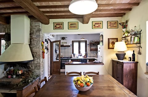 Villa, 6 Bedrooms, Smoking, Private Pool | Dining