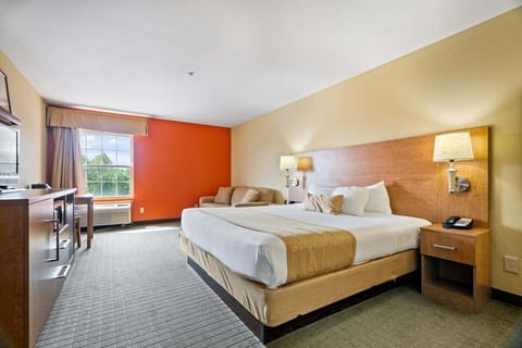 Free WiFi, bed sheets, alarm clocks