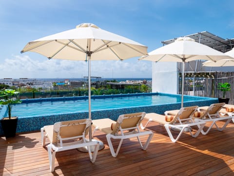 Sundeck