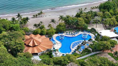 On the beach, white sand, free beach shuttle, beach towels
