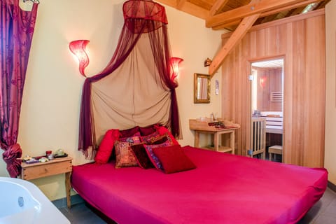 Room (Edelweiss) | Individually decorated, individually furnished, free WiFi