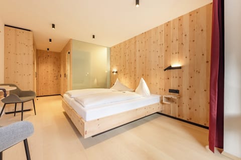 Premium Double Room | Minibar, in-room safe, free WiFi, bed sheets