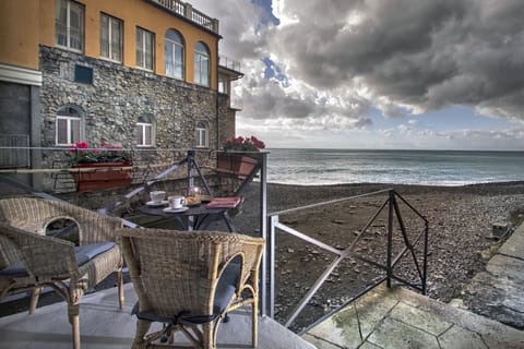 Beach nearby, free beach cabanas, beach towels