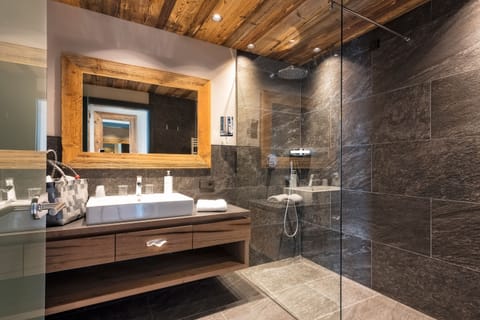 Free toiletries, hair dryer, bathrobes, bidet