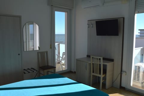 In-room safe, desk, free WiFi, bed sheets