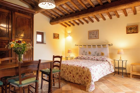 Chalet, 1 Bedroom | Living room | 43-inch LCD TV with cable channels, TV