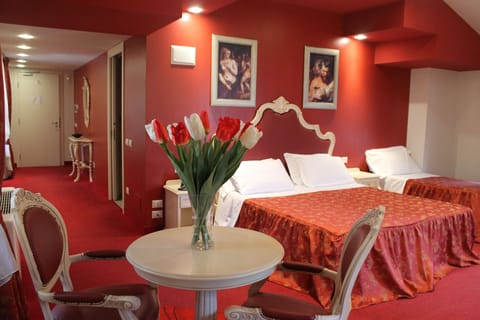 Minibar, in-room safe, desk, soundproofing