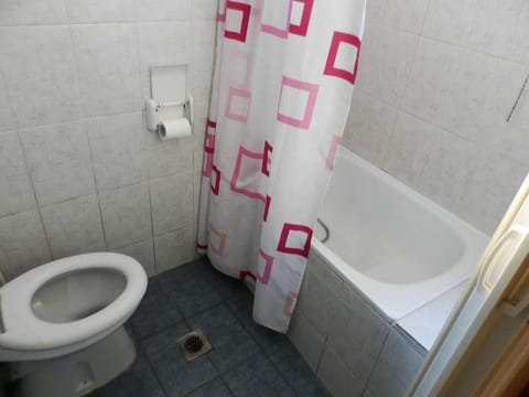 Basic Double or Twin Room | Bathroom | Free toiletries, hair dryer, towels, soap
